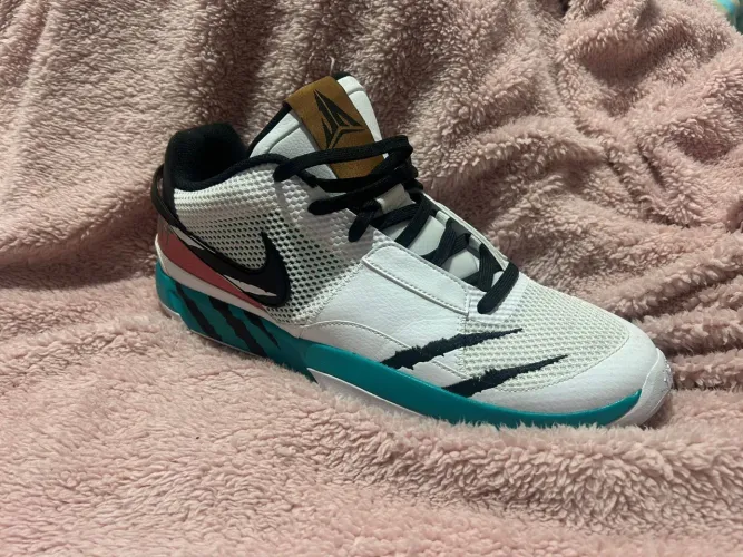 Nike Giannis Immortality