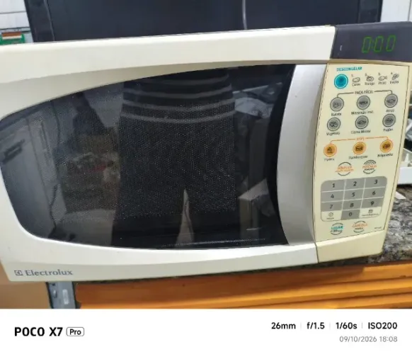 Microondas Eletrolux 20polegadas 220vts