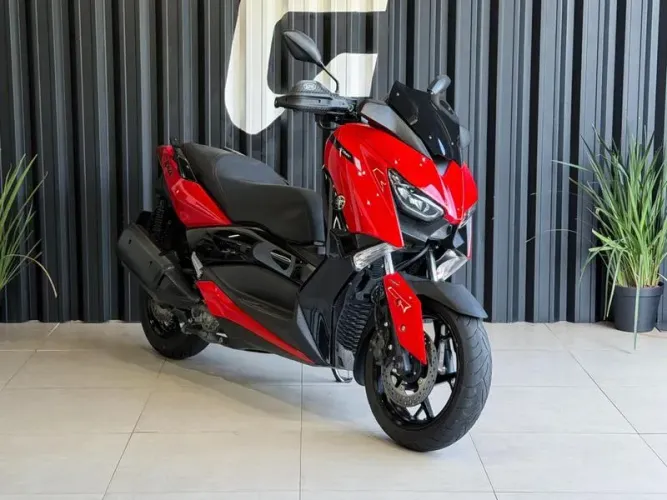 YAMAHA XMAX 2024