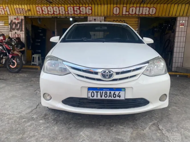 Toyota Etios XLS Sedan 1.5 Flex 16V 4P Mec. 2014