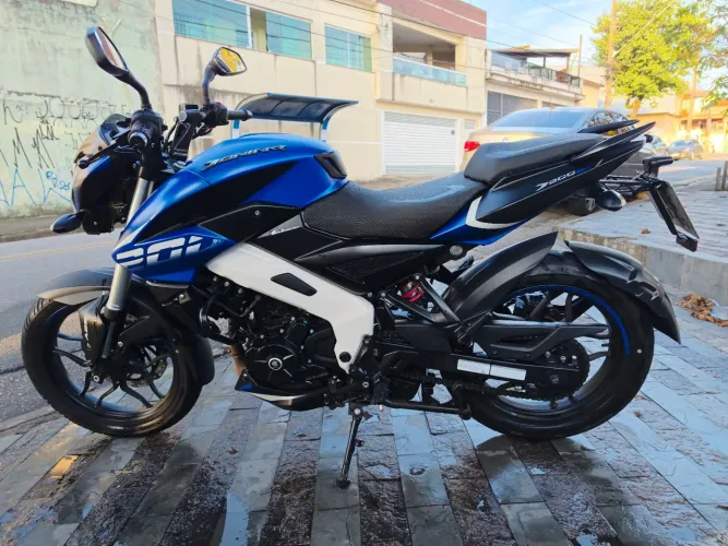 Bajaj Dominar 200 ano 2023/2024