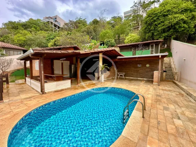 Casa em condomínio a venda codigo: 152736