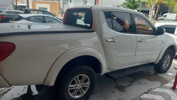 Mitsubishi L200 Triton HPE 3.2 CD TB Int.diesel AUT 2016