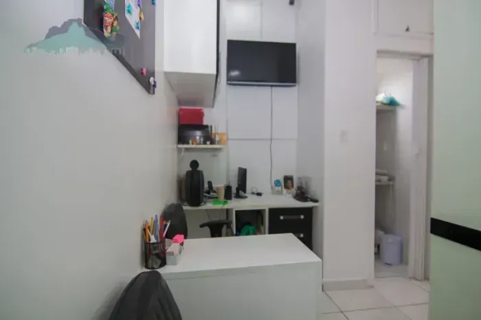SOBRELOJA a venda em galeria com 30m2 em área comercial de Copacabana - Rio de Janeiro - R