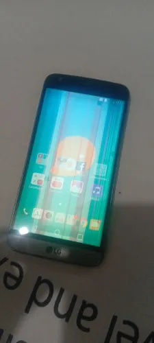 ?LG G5 / G5 SE Usado - Funciona! (Tela com listras / Para conserto ou peças