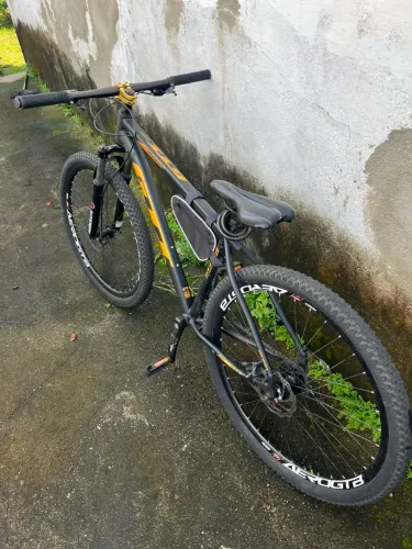 Bicicleta para venda ou troca por algo do meu interesse 