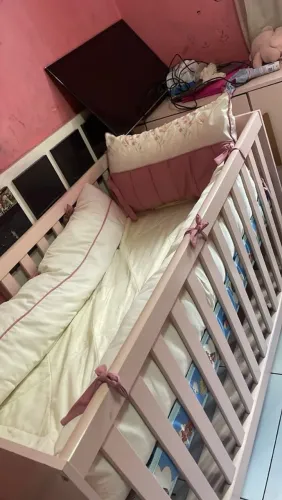 Berço bebê rosa
