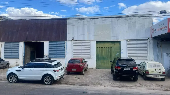 GALPÃO À VENDA NA QI 7 TAGUATINGA | 300M² + ESCRITÓRIO