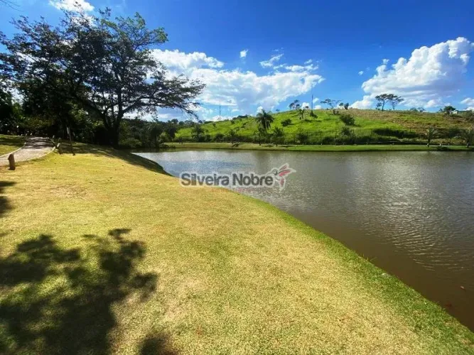 Lote em Condomínio Fechado no Portal do Sol - Contagem