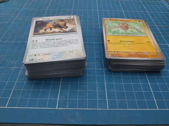 CARTA POKEMON - 100 CARTAS DIFERENTES POR R$ 30,00