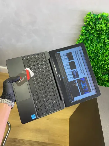 NOTEBOOK CHROMEBOOK SAMSUMG 2 GB RAM - DUAL CORE INTEL 16GB SSD