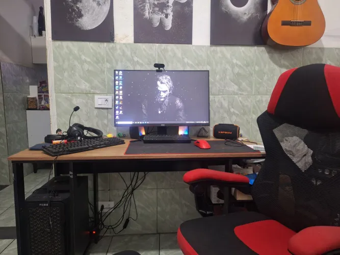 Vende-se pc gamer + mesa + cadeira