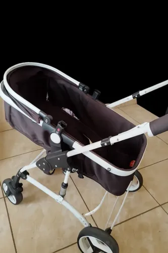 Carrinho de bebê Moisés