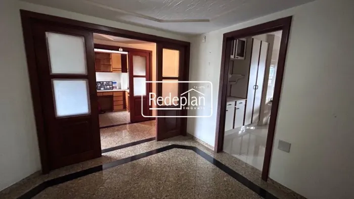Apartamento Sofisticado de 2 Quartos no Centro - Barra Mansa