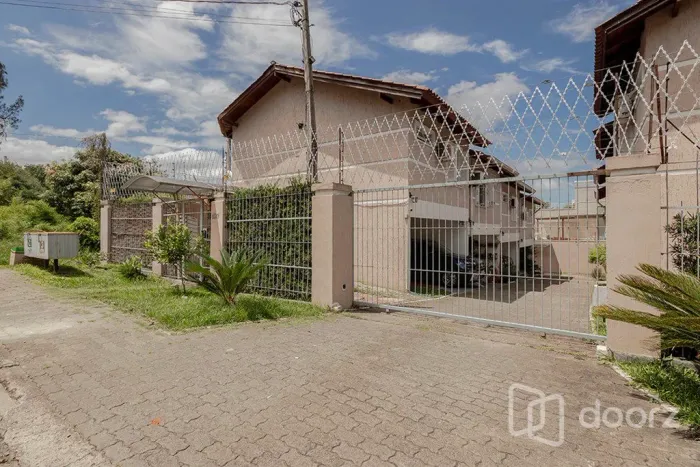 Imóvel na Déa Coufal com 3 dormitórios e 109.8m²