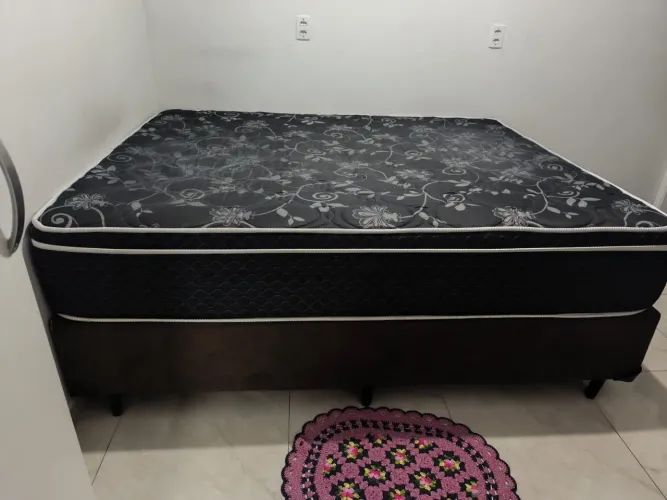 Cama Box Queen 
