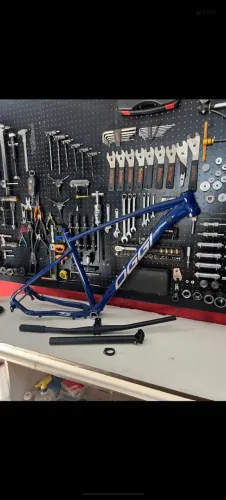 Quadro Oggi 7.3 tamanho 19