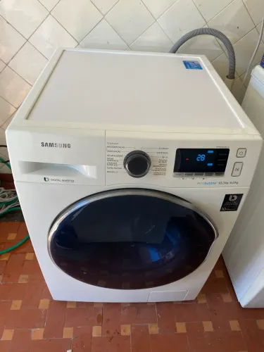 Lava e seca Samsung