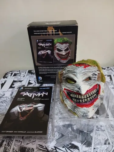 CAIXA BATMAN DEATH OF THE FAMILY COM HQ ORIGINAL DC