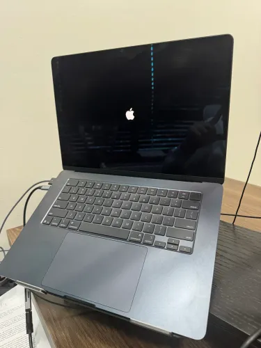 MacBook Air M4 - 15? (16gb RAM + 256gb memória)