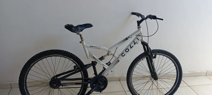 Colli GPS aro 26 bike com alguns defeitos