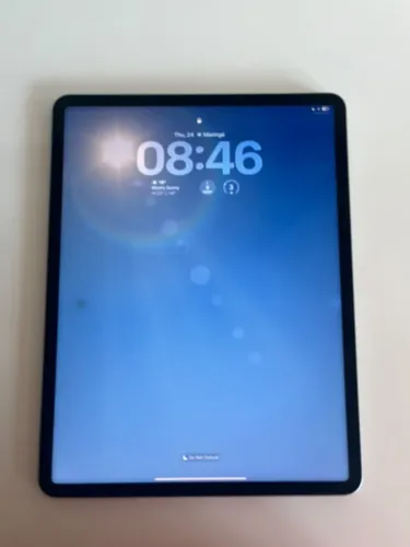 iPad Pro 12.9 6a Geração M2 256Gb na caixa