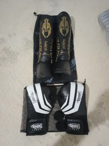 Vendo conjunto luva de boxing número 16 +caneleira+ bandagens *24