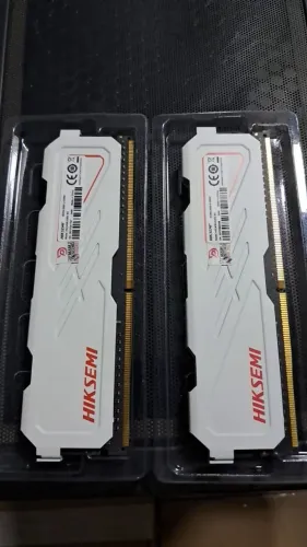 (SEMINOVA) KIT MEMORIA HIKSEMI 16GB(2x8gb) 3200mhz ddr4