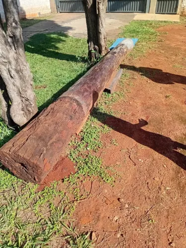 Postes de Aroeira