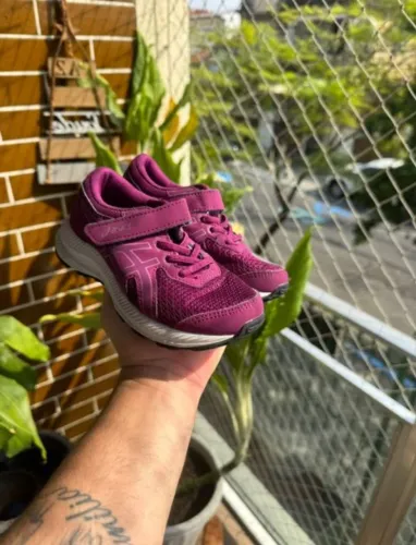 Tênis infantil Asics roxo