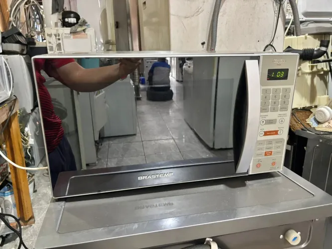 MICROONDAS BRASTEMP INOX 40L