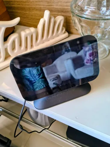 Vendo Alexa Echoshow 5 c/ suporte ajustável