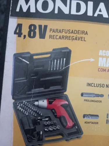 Parafusadeira recarregável com maleta 4.8v  Bivolt 