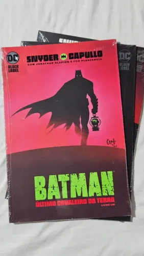 HQS Coleção Batman Ultimo Cavaleiro da Terra