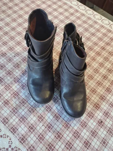 Bota infantil belíssima
