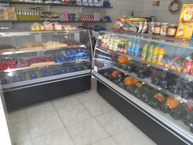 Balcão de gelar tenho 2 unidades sou de Penápolis *