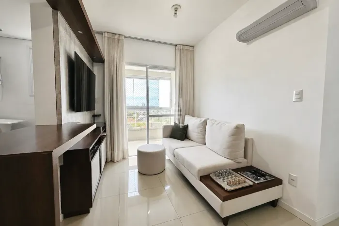 Apartamento com 63m², 2 dormitórios com suíte e vaga coberta no Pagani