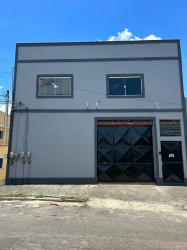 Galpão a venda no centro de Queimados