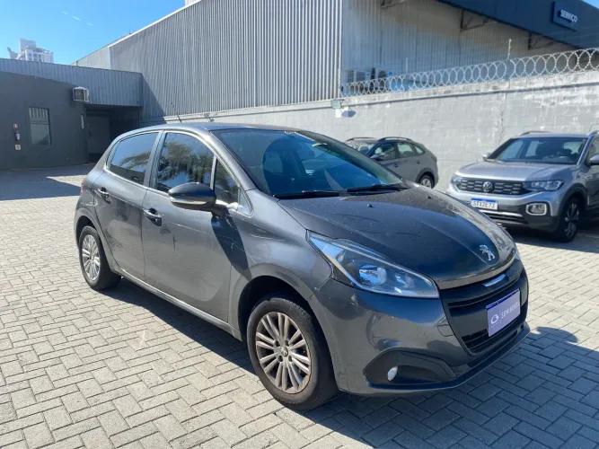 Peugeot 208 Active 1.2 Flex 12V 5P Mec. 2020