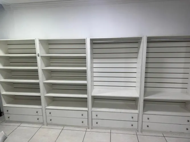 Armário expositor
