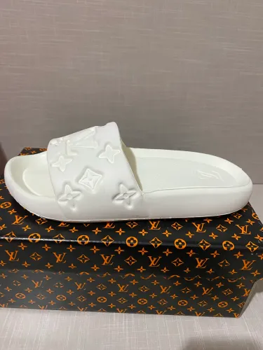 chinelo slide louis vuitton masculino branco tamanho 40 novo