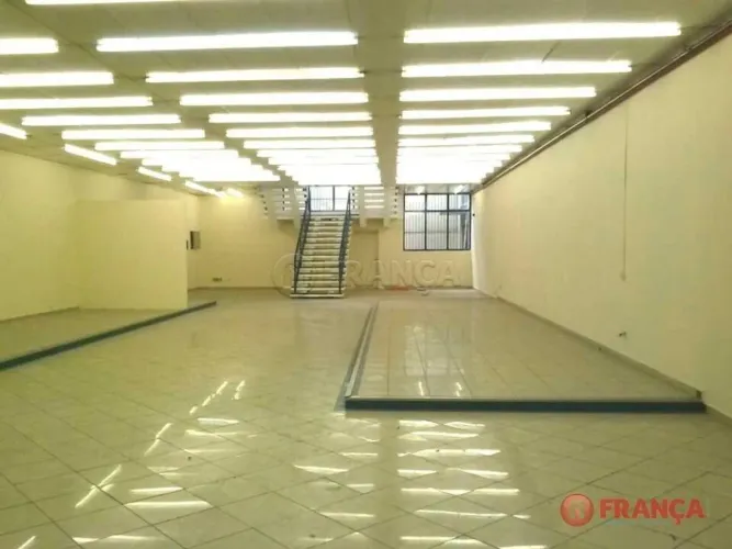 Comercial Ponto Comercial em Jacareí