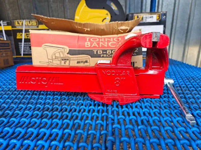 Torno /morsa de bancada n8 com mordente intercambiavel
