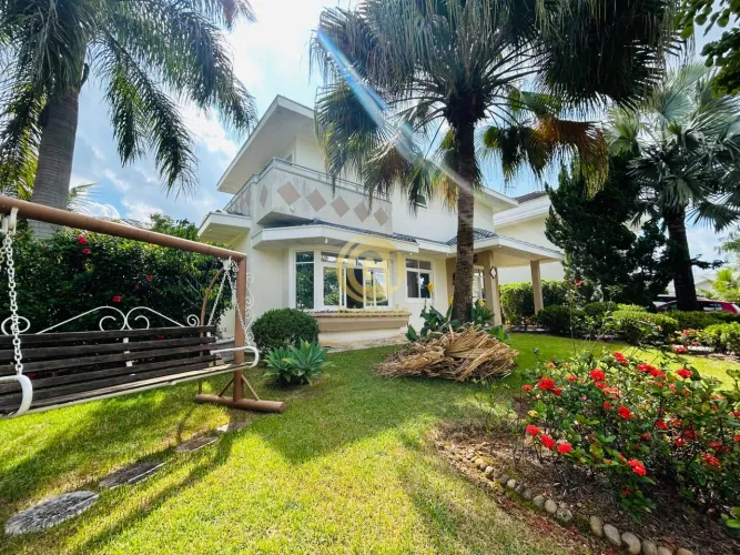 Casa com 3 suítes à venda no Condomínio Terras de Santa Clara Jacareí/SP