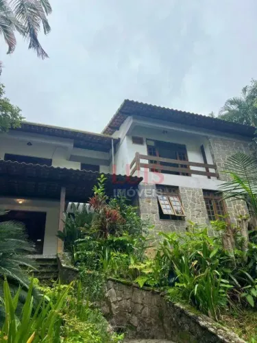 Casa com 7 dormitórios para alugar, 300 m² por R$ 7.048,00/mês - Pendotiba - Niterói/RJ