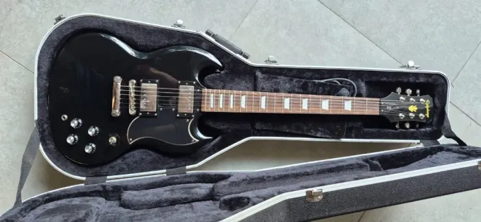 guitarra epiphone sg g400