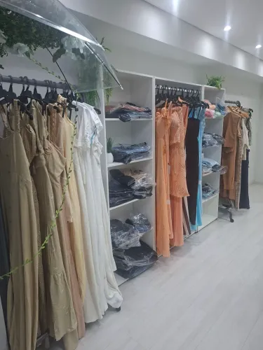 Moveis loja de roupas