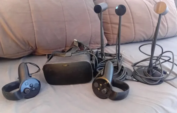 Oculus Rift CV1 com 3 sensores