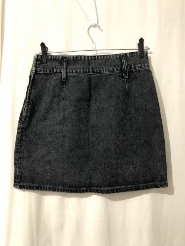 Mini saia da Zara