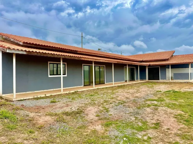 Imóvel para venda possui 121 metros quadrados com 3 quartos em Centro - Igaratá - SP